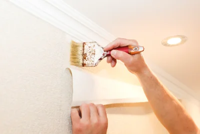 Pose de papier peint à Tréméven — revêtements muraux et toiles de verre